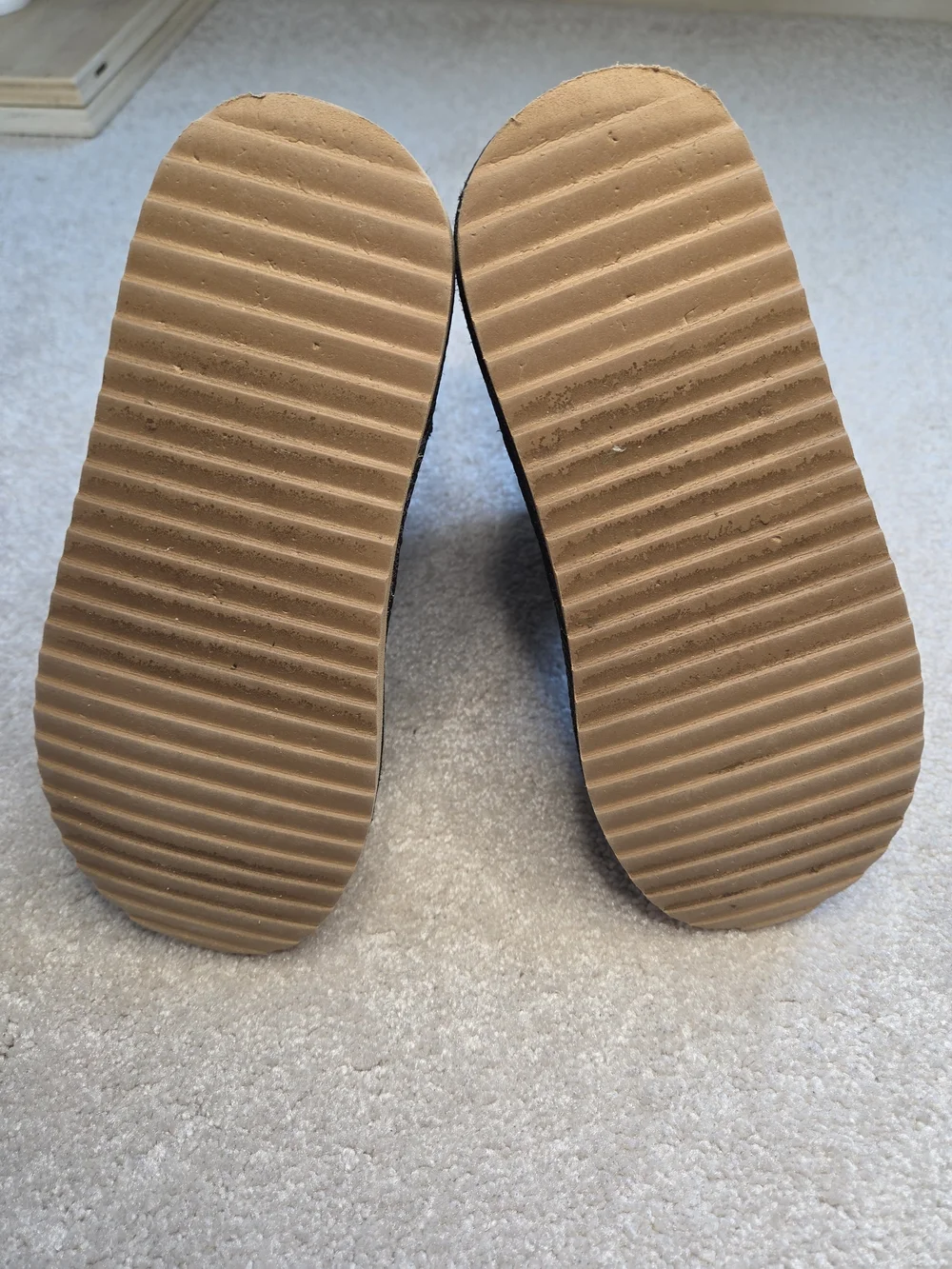 Girls Tan Suede Slip-On Mule with Red Trim Size 4